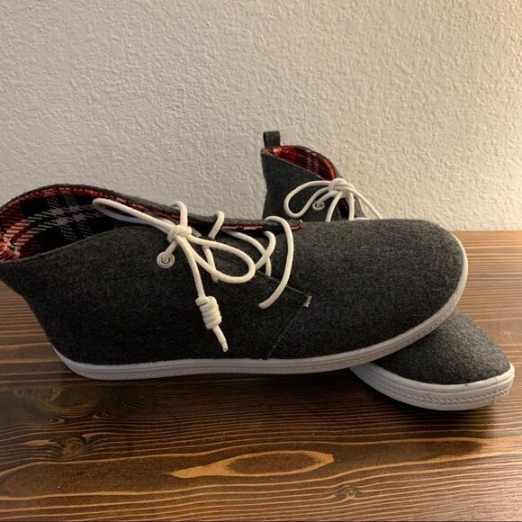 NWOT Sam Edelman Circus Casual shoes - Picture 1 of 4